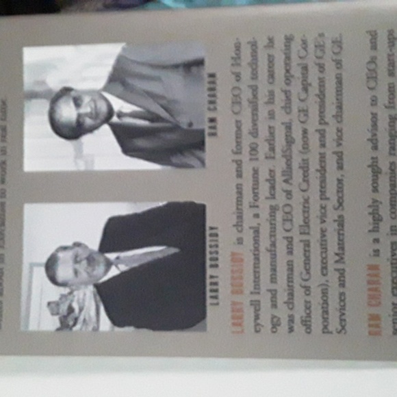 Book. CEO - Picture 3 of 13